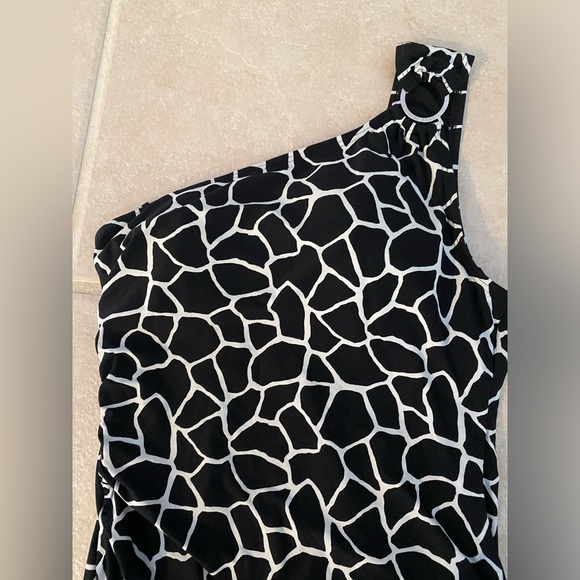 Michael Kors One Shoulder One Piece Swimsuit - Size 10 - Picture 5 of 9